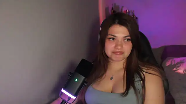 helengilmor online show from 04-23-26, 03:58