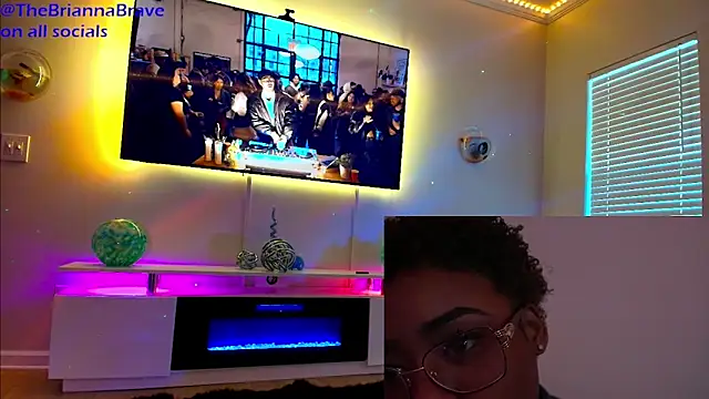 BriannaBrave online show from 04-01-26, 01:41