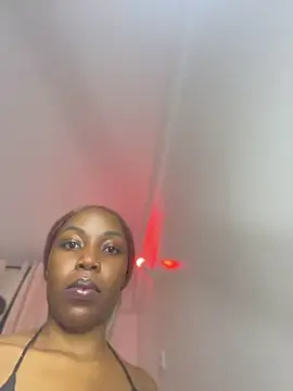 Snapshot of ebony_spicy69 chatting on 08-08-26, 06:54 ebony spicy69 online show from 08-08-26, 06:54
