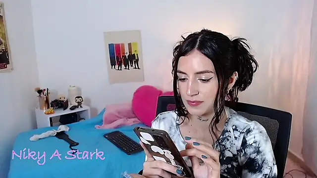 Snapshot of nikyastark chatting on 03-20-25, 07:46 nikyastark online show from 03-20-25, 07:46