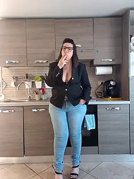 carolyne2023 online show from 04-04-26, 07:50