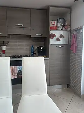 carolyne2023 online show from 04-20-26, 07:22