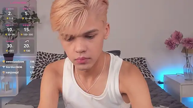 Felix Rey online show from 02-02-25, 10:39