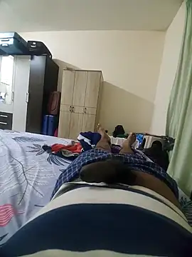 Snapshot of sexymallusexymale chatting on 02-26-25, 02:37 sexymallusexymale online show from 02-26-25, 02:37
