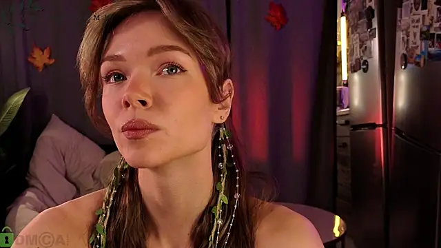 Eva Natsumi online show from 11-03-25, 05:03