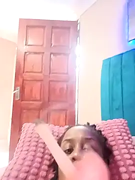 Queen-Chocolate online show from 01-06-26, 02:32