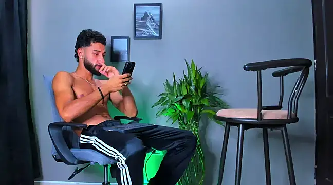 Damian 022 online show from 03-19-25, 03:19