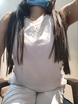 Snapshot of Sonam-378 chatting on 03-05-25, 09:04 Sonam-378 online show from 03-05-25, 09:04