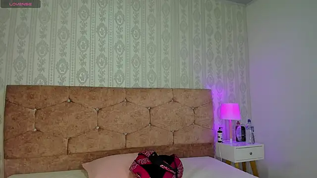 liaa 18 online show from 09-25-25, 03:32