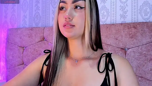 Snapshot of liaa_18 chatting on 07-30-26, 03:49 liaa 18 online show from 07-30-26, 03:49
