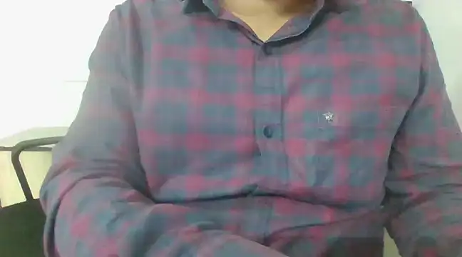 Snapshot of indianbull3684 chatting on 12-03-24, 02:38 indianbull3684 online show from 12-03-24, 02:38