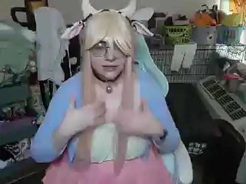 mochi rainbow online show from 03-27-26, 07:57