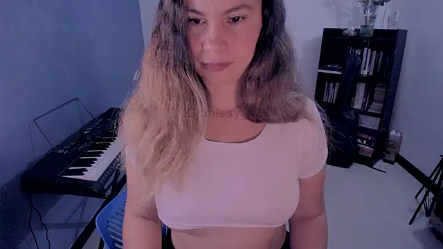 gigi stephans online show from 07-23-26, 01:41
