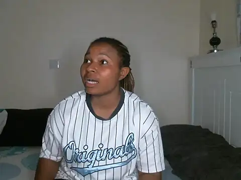 R-thequeen online show from 02-01-25, 08:05