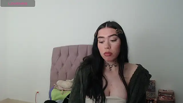 Julieta De Los Angeles online show from 03-27-26, 11:48