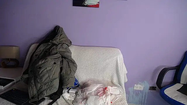 sophia ny online show from 04-13-26, 01:05