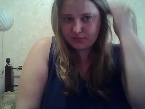 Snapshot of ParisMimi chatting on 04-28-26, 09:03 ParisMimi online show from 04-28-26, 09:03