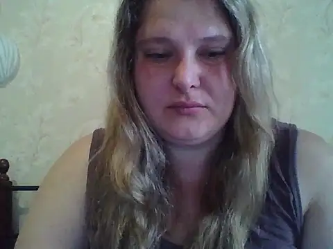 Snapshot of ParisMimi chatting on 05-17-26, 06:55 ParisMimi online show from 05-17-26, 06:55