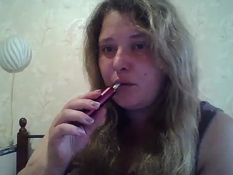 Snapshot of ParisMimi chatting on 06-10-26, 09:08 ParisMimi online show from 06-10-26, 09:08