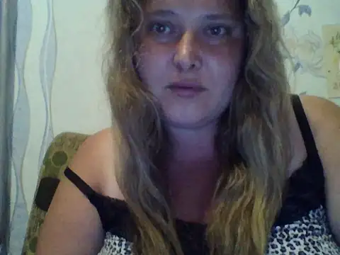 Snapshot of ParisMimi chatting on 07-07-26, 09:30 ParisMimi online show from 07-07-26, 09:30
