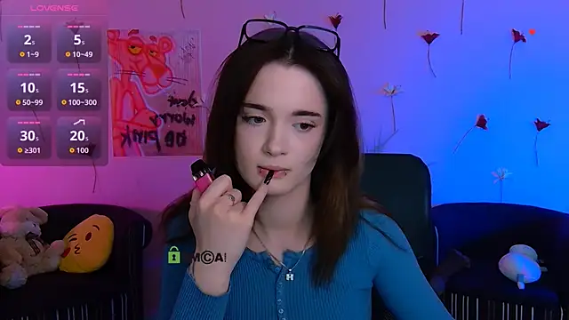 Snapshot of liana_kisses chatting on 05-09-26, 06:57 liana kisses online show from 05-09-26, 06:57