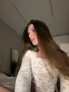 Snapshot of WildOrchid chatting on 11-04-25, 08:41 WildOrchid online show from 11-04-25, 08:41