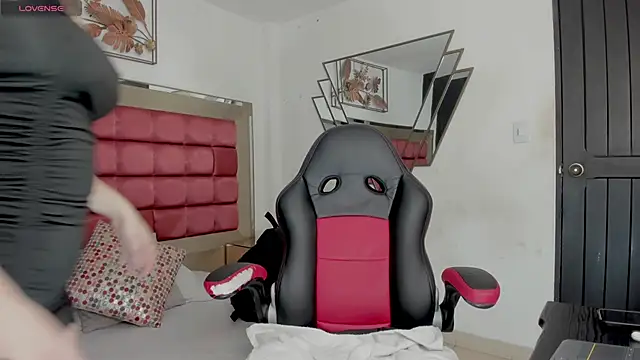 BarbaraKnox  online show from 05-14-26, 06:04