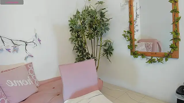 BarbaraKnox  online show from 05-26-26, 06:26