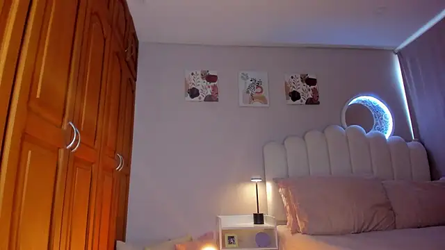 martinaaricci online show from 01-13-26, 02:00