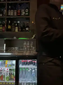 Snapshot of Ariel_Ari chatting on 12-23-24, 03:29 Ariel Ari online show from 12-23-24, 03:29