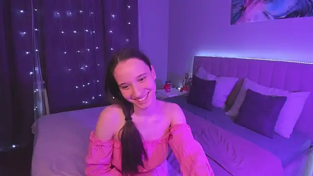 Snapshot of StaceySunny chatting on 02-17-25, 02:37 StaceySunny online show from 02-17-25, 02:37