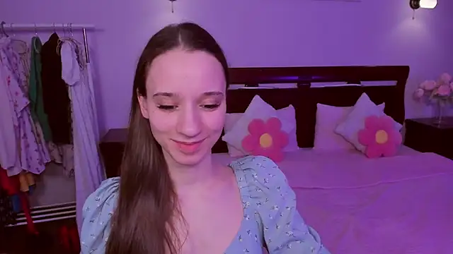 Snapshot of StaceySunny chatting on 02-11-26, 05:40 StaceySunny online show from 02-11-26, 05:40