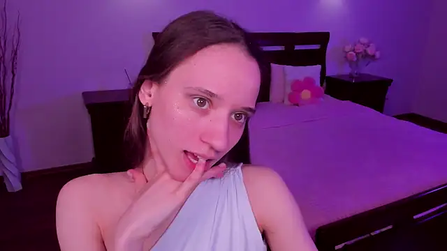 StaceySunny online show from 04-09-26, 05:07