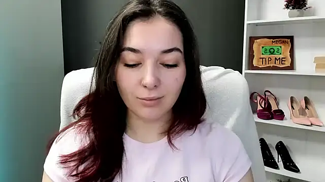 Snapshot of Meagn_Extasy chatting on 06-18-26, 06:35 Meagn Extasy online show from 06-18-26, 06:35