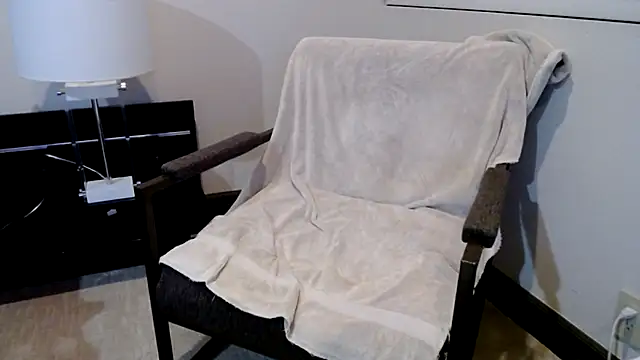 Snapshot of klownman1 chatting on 12-28-24, 05:23 klownman1 online show from 12-28-24, 05:23