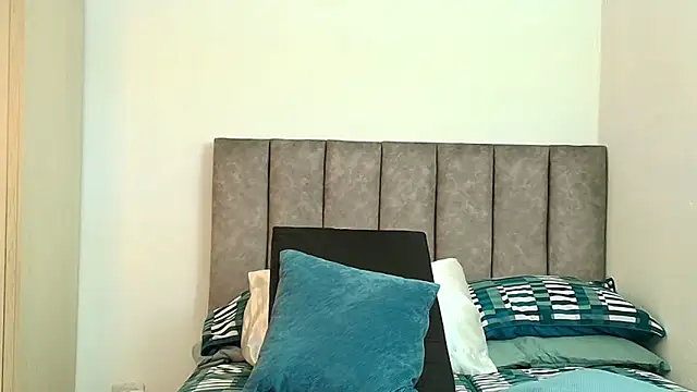 karina lewis  online show from 03-14-26, 03:56