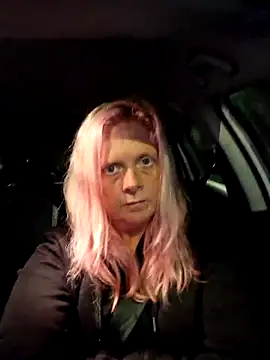 Snapshot of chubby_british_blonde_uk chatting on 02-21-26, 07:15 chubby british blonde uk online show from 02-21-26, 07:15