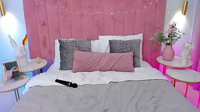 AprilWong online show from 01-25-25, 12:26