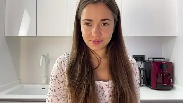 Mika Miller online show from 09-19-25, 06:04