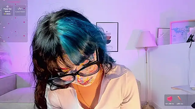 Snapshot of Sweet_Namii chatting on 11-18-25, 08:02 Sweet Namii online show from 11-18-25, 08:02