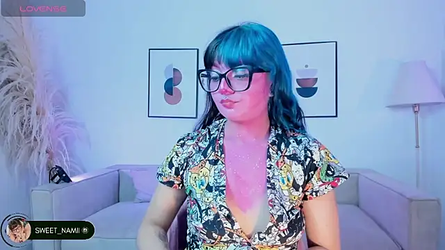 Snapshot of Sweet_Namii chatting on 11-21-25, 08:40 Sweet Namii online show from 11-21-25, 08:40