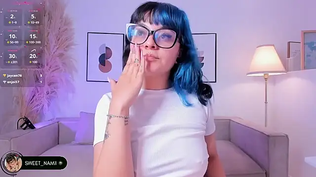 Snapshot of Sweet_Namii chatting on 12-16-25, 07:41 Sweet Namii online show from 12-16-25, 07:41