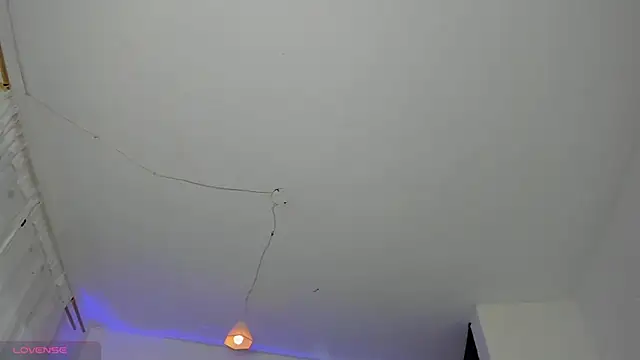 Scarlett 811 online show from 04-15-26, 08:20