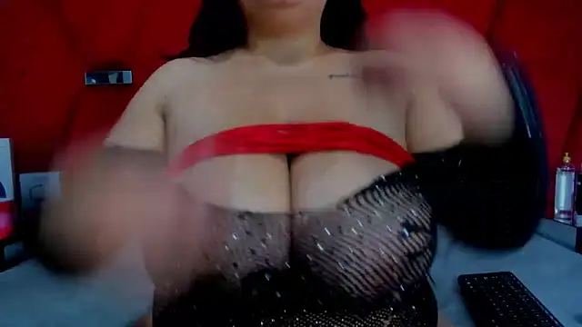 Snapshot of Thyna_Smithx69 chatting on 01-31-25, 11:24 Thyna Smithx69 online show from 01-31-25, 11:24