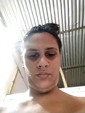 Snapshot of Andreita_95 chatting on 04-27-26, 02:37 Andreita 95 online show from 04-27-26, 02:37