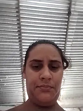 Snapshot of Andreita_95 chatting on 05-02-26, 10:37 Andreita 95 online show from 05-02-26, 10:37