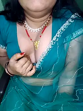 Snapshot of Pratibha_ji chatting on 03-07-25, 06:46 Pratibha ji online show from 03-07-25, 06:46