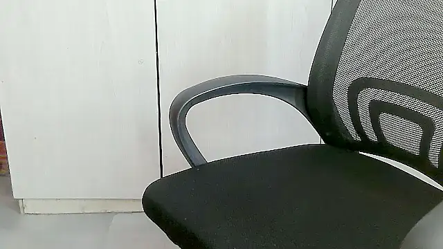 Destiny Desire online show from 04-19-26, 06:21