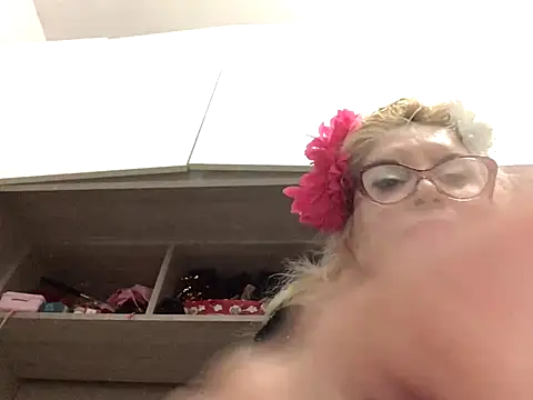 Snapshot of manyaporno chatting on 12-04-24, 02:48 manyaporno online show from 12-04-24, 02:48