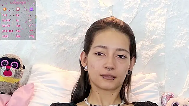 zorravioletta1 online show from 11-07-25, 12:38